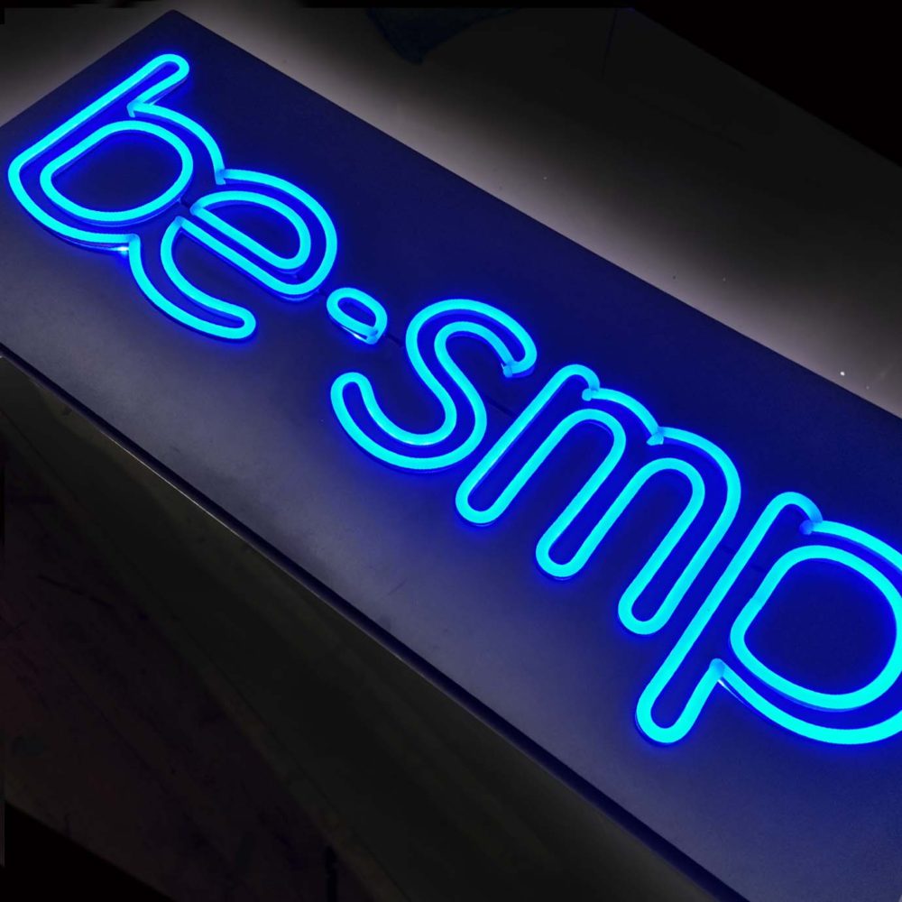Double Neon "Be-SMP" LED Sign – Bright Open Storefront Display